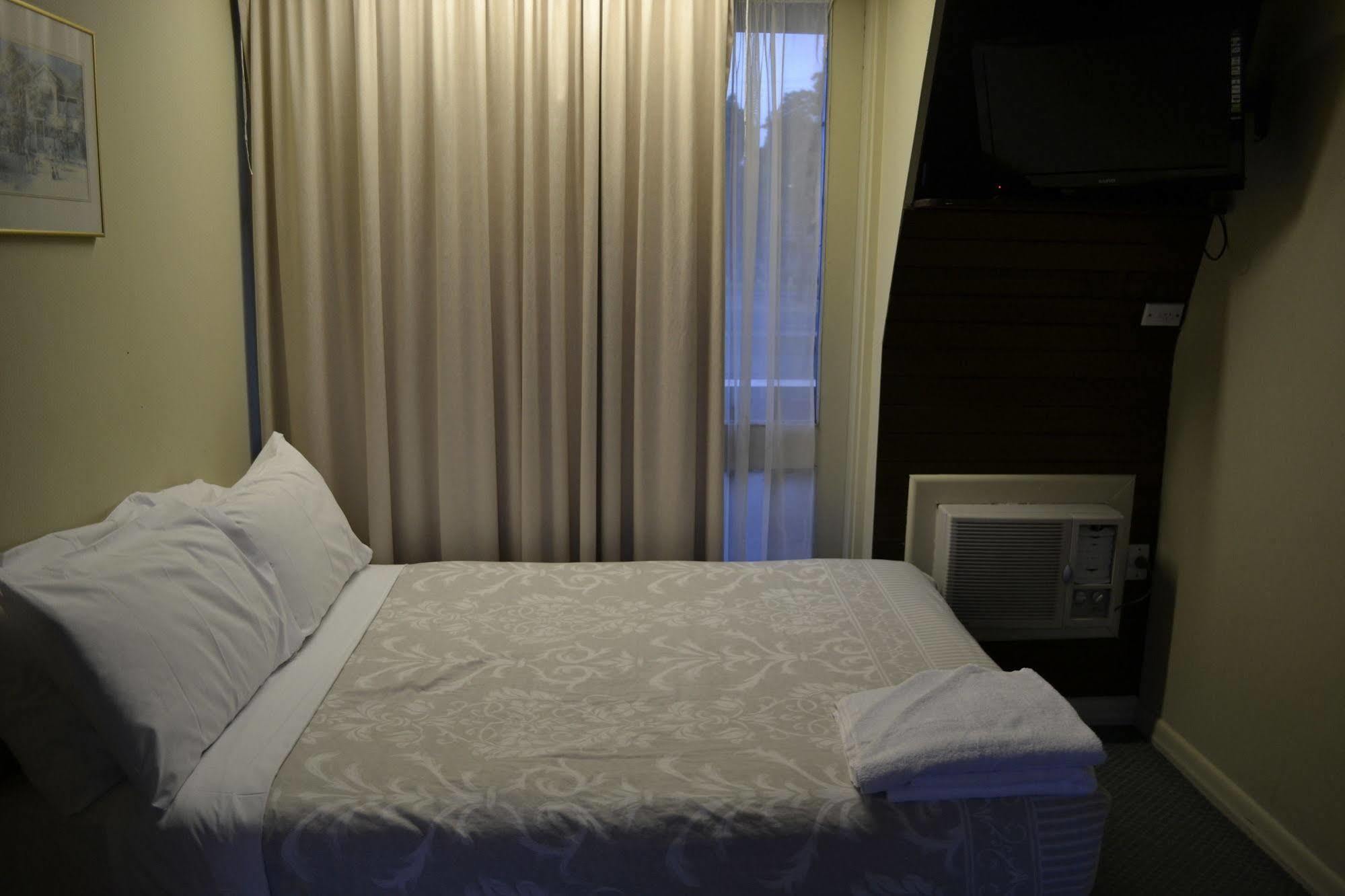 โคริโอ เบย์ โมเทล Motel ภายนอก รูปภาพ
