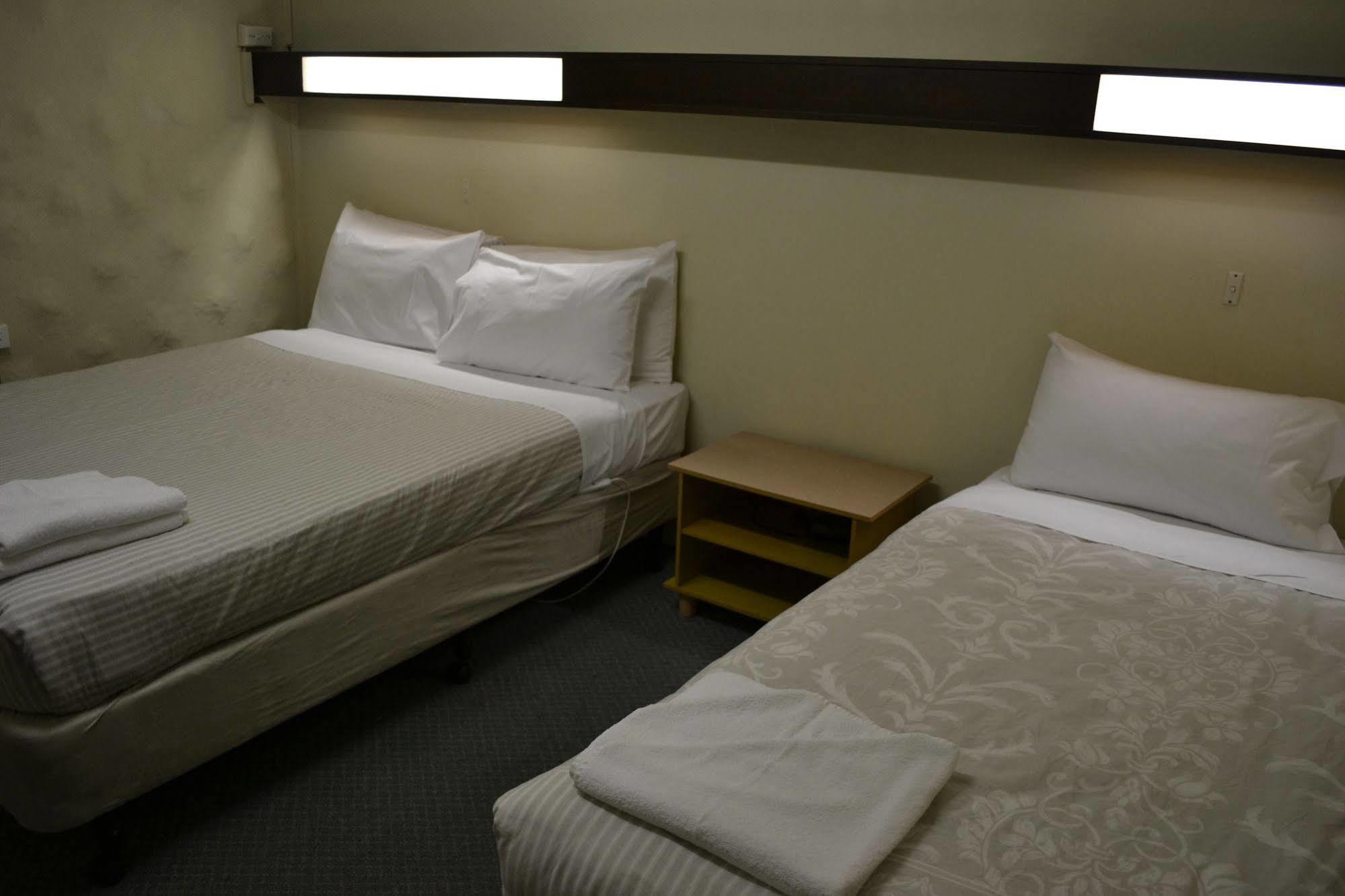 โคริโอ เบย์ โมเทล Motel ภายนอก รูปภาพ